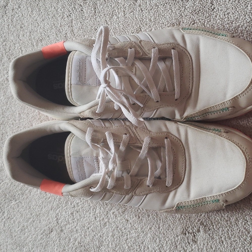 Adidas size 10.  Great condition!